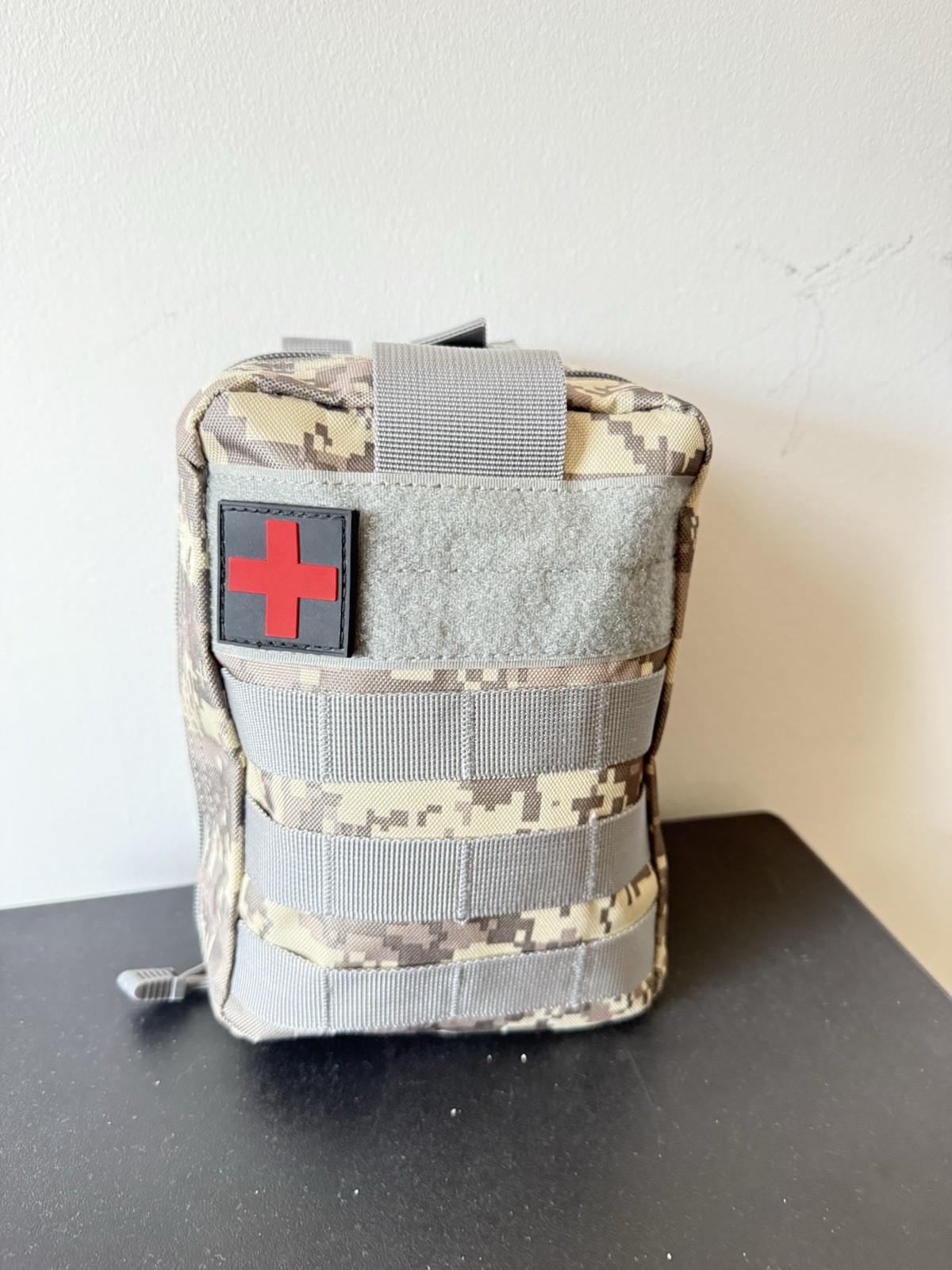 HONG DI Camouflage First Aid Survival Kit Tactical Emergency Camping Hiking