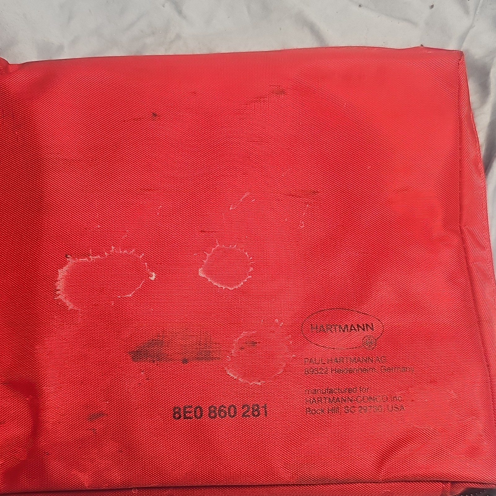 2005-2011 AUDI A6 C6 – First AID KIT 8E0860281