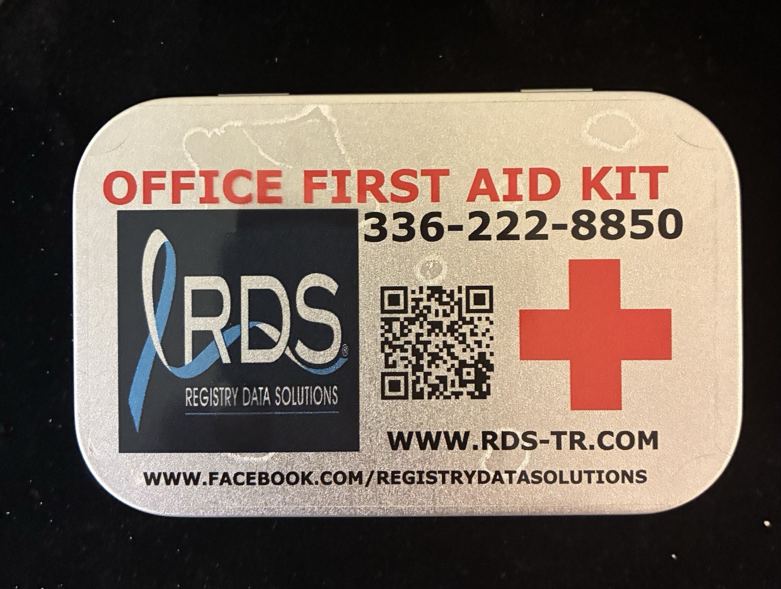 POCKET FIRST AID KIT w/10 Items in A Tin Box