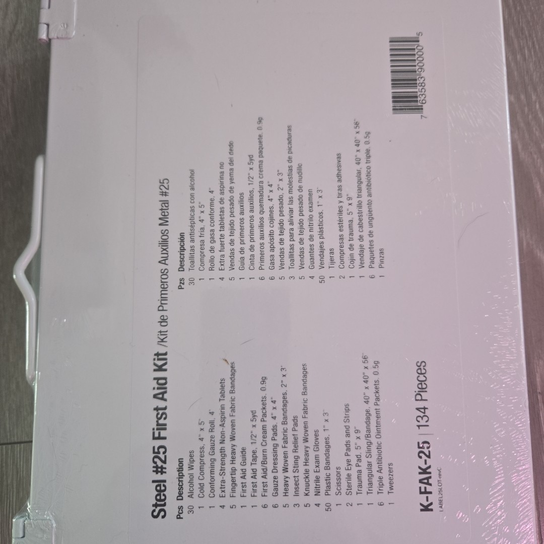 25-Unit Metal First Aid Kit