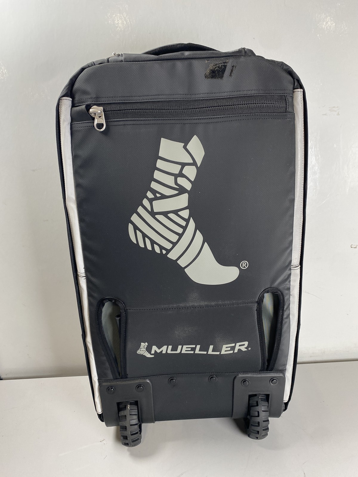 Mueller M.U.L.E. Pro Sport Med Kit Bag – Black (13019)