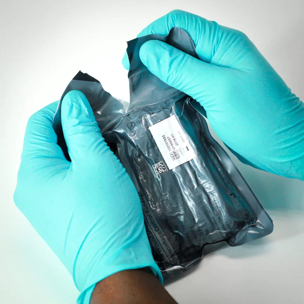 Ever Ready First Aid Bleeding Control – Basic Components Kit Stop Bleeding