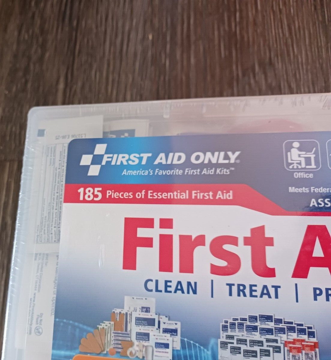 First Aid Only First Aid Kit with Clear Plastic Case, 185 Pieces of Essentials