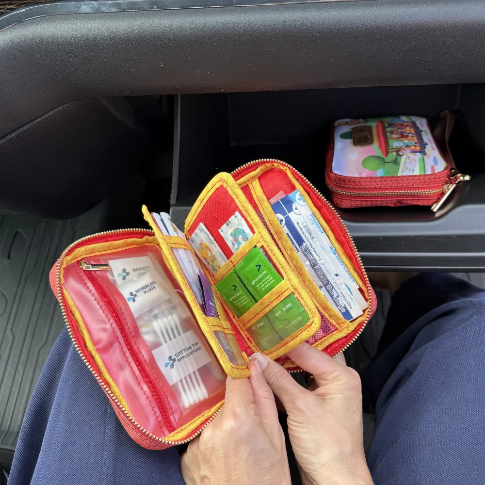 New KEEP GOING Daniel Tiger First Aid GoKit 130 pc Trolley Ride FREE SHIPPING