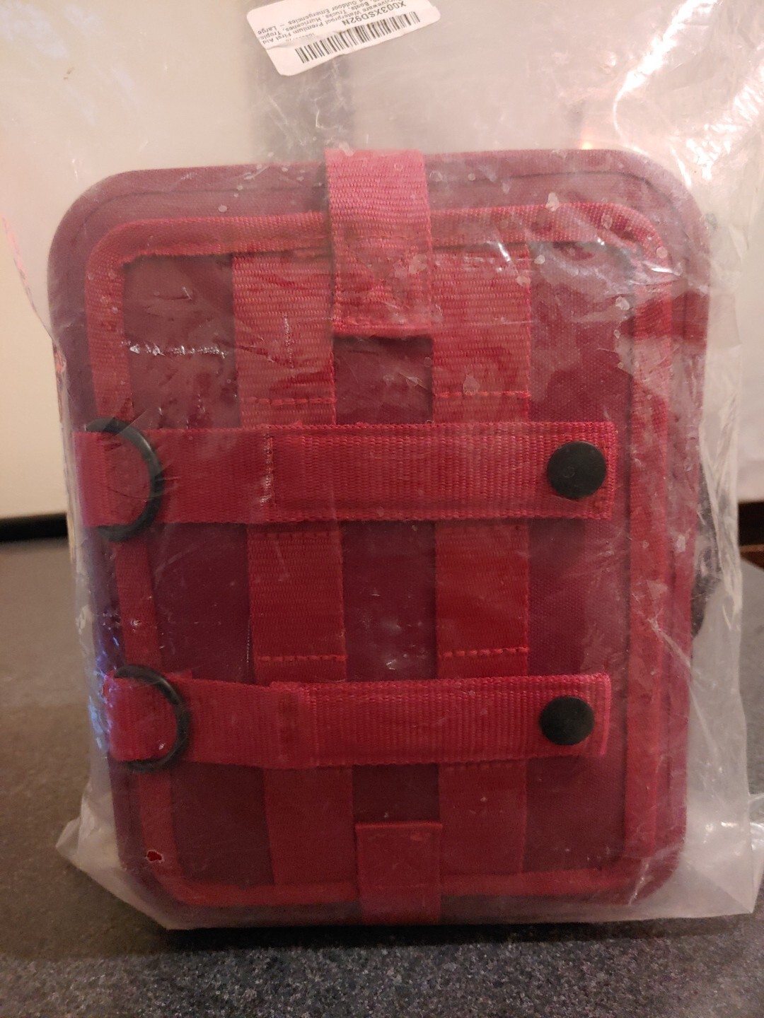 Surviveware Waterproof Premium First Aid Kit Large 200pcs