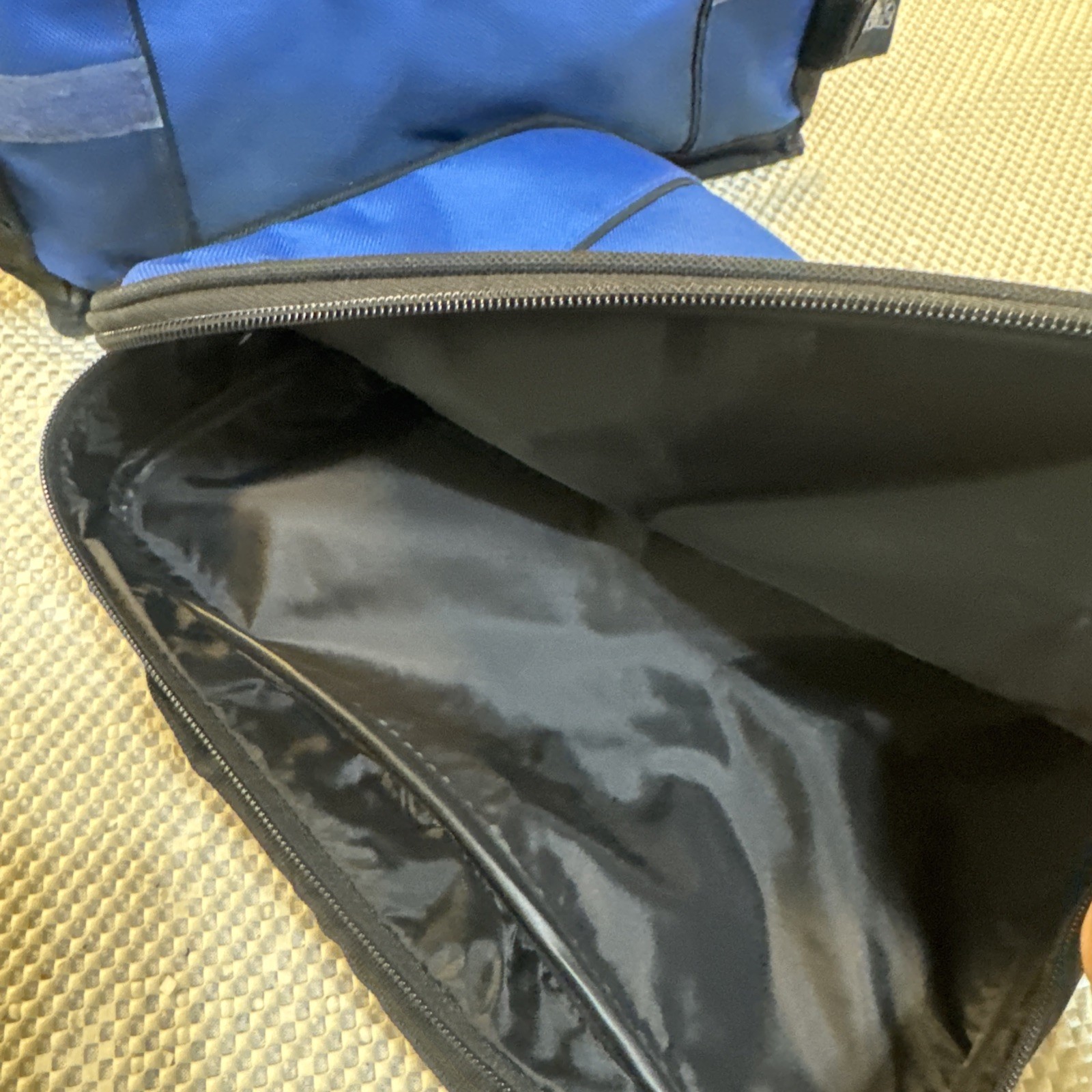 OhioHealth Blue Insulated Medical Transport Bag Cooler Tote Zippered Pocket