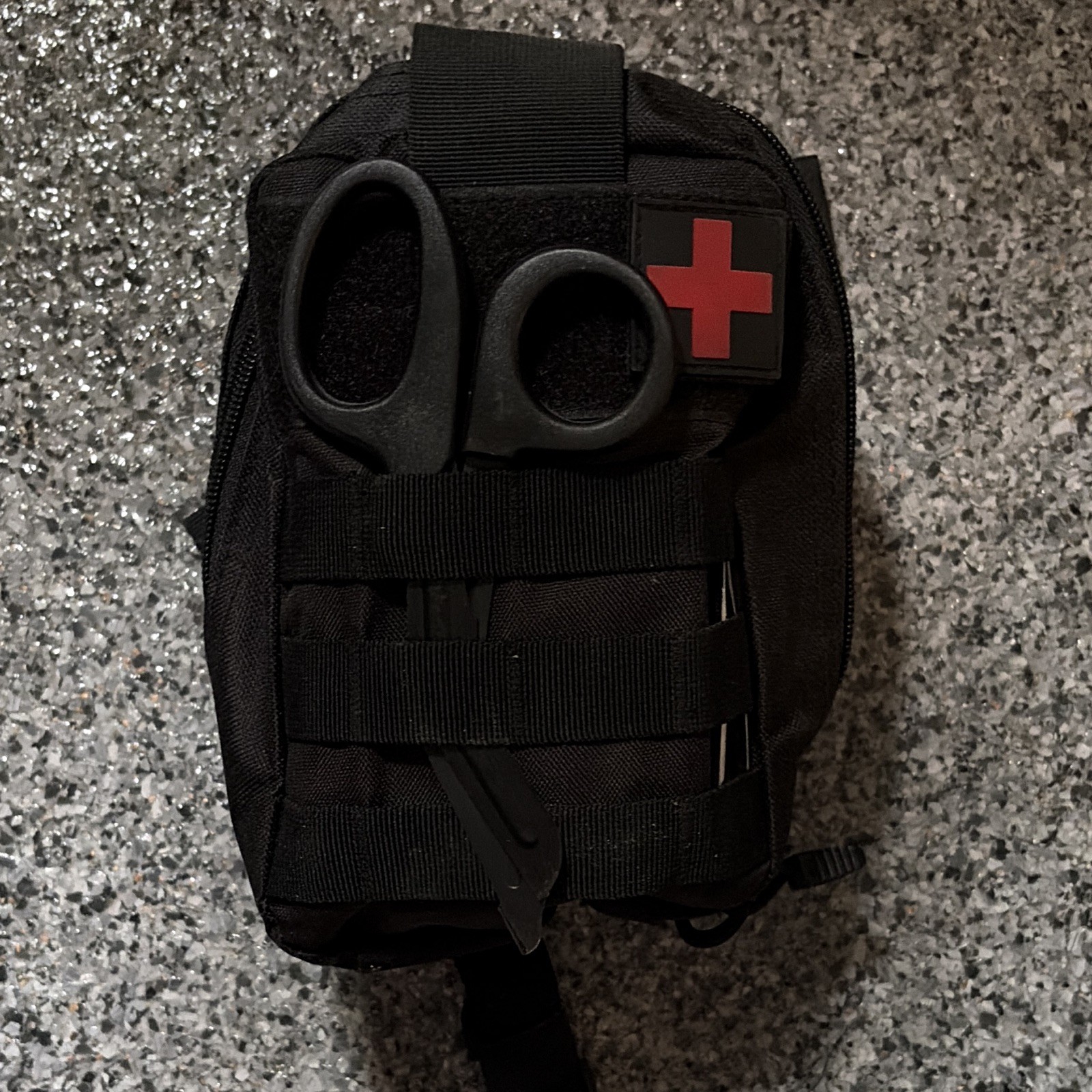 Black Portable First Aid Set Pouch w/ Scissors Non-Adhere Pad Gauze Roll