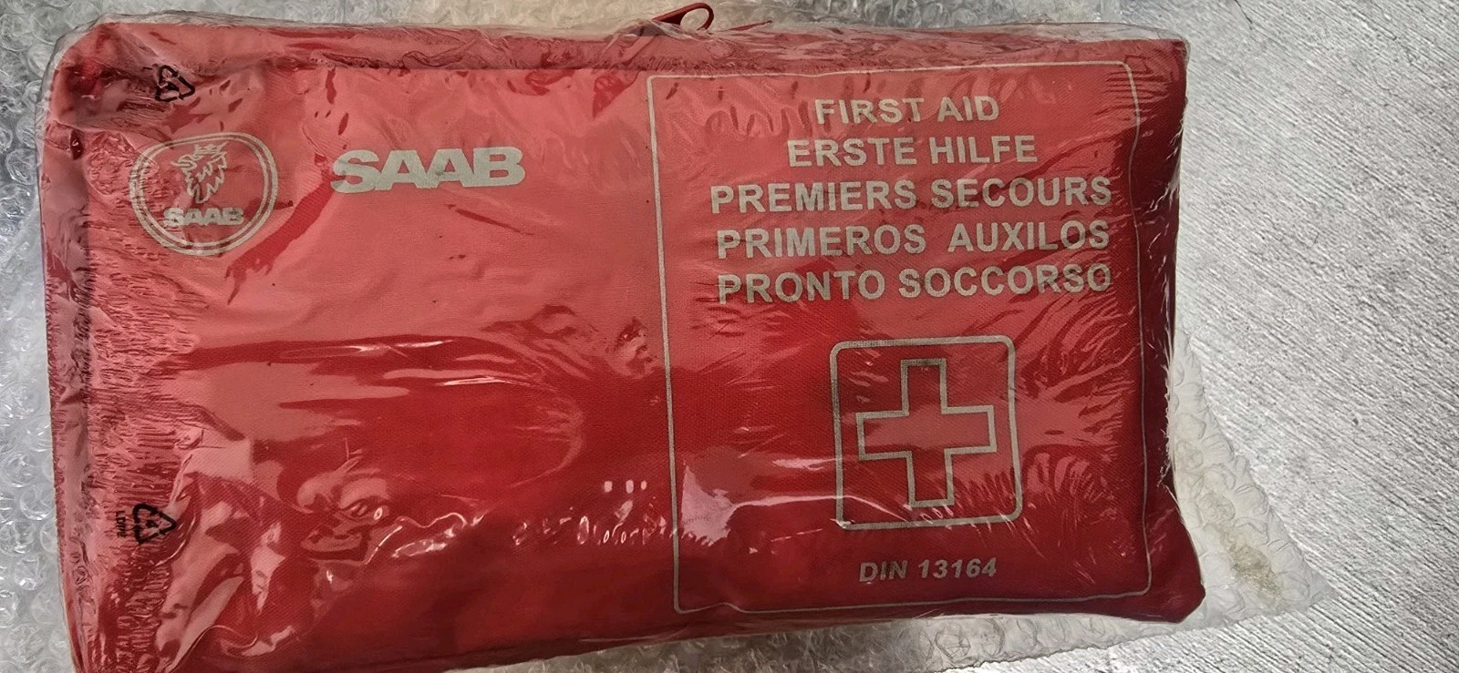 Rare SAAB VINTAGE Travel Survival First Aid Emergency Kit GM 900 9-3 9-5 Wagon
