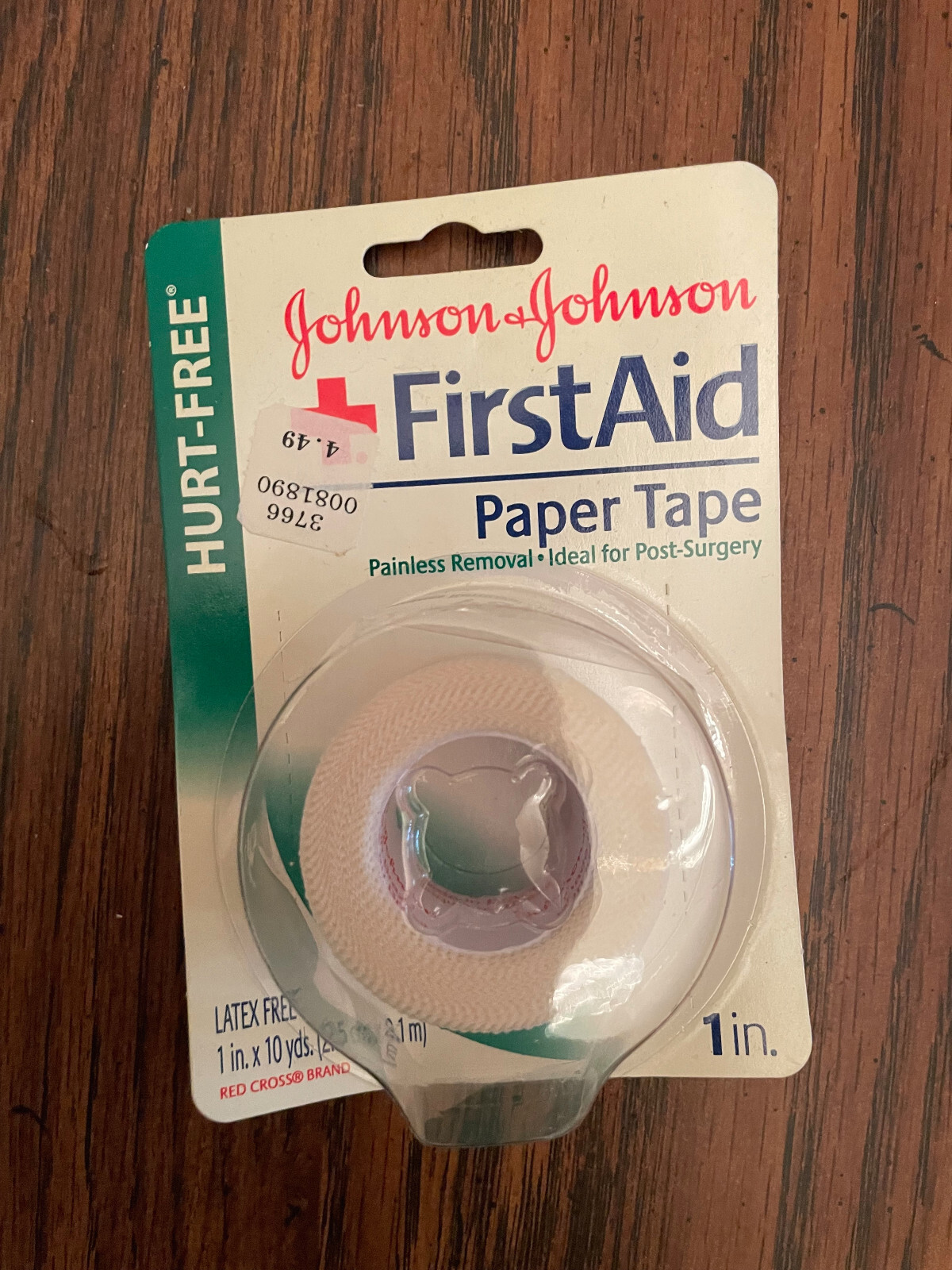 JOHNSON + JOHNSON FIRST AID PAPER TAPE 1" 10 YARDS