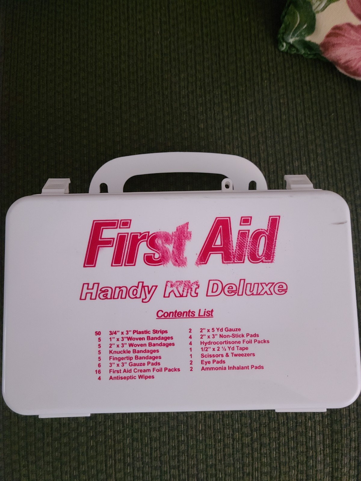 first aid handy kit deluxe