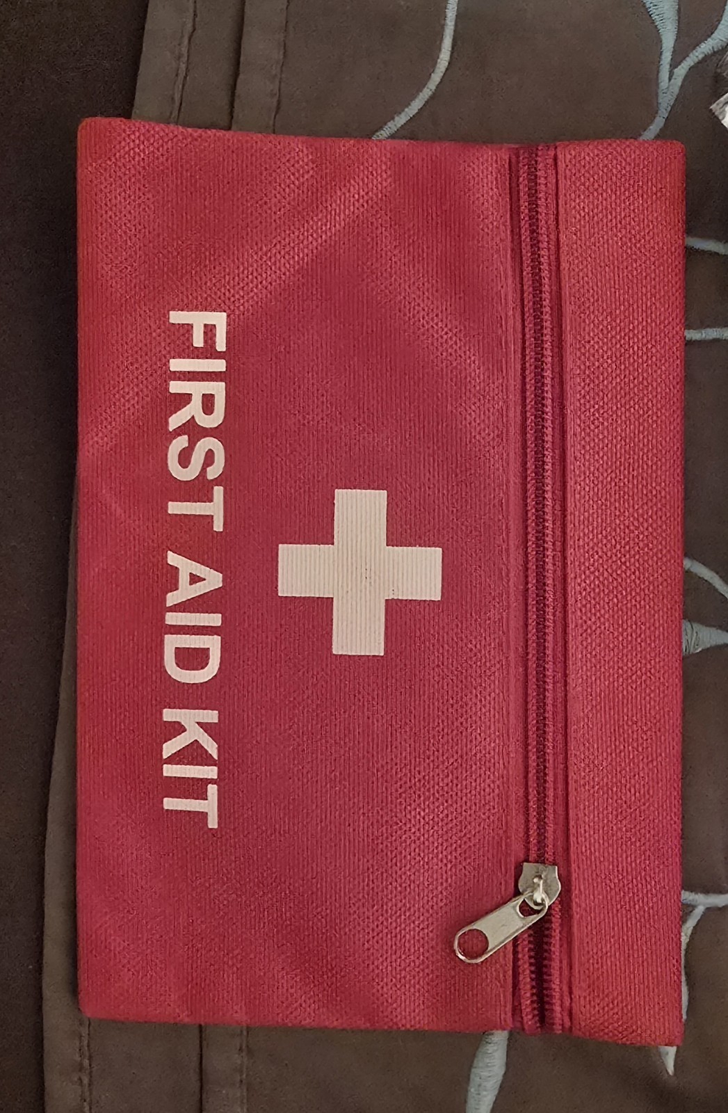 28 count Small First Aid Kit With Zipper. 5×7 Size