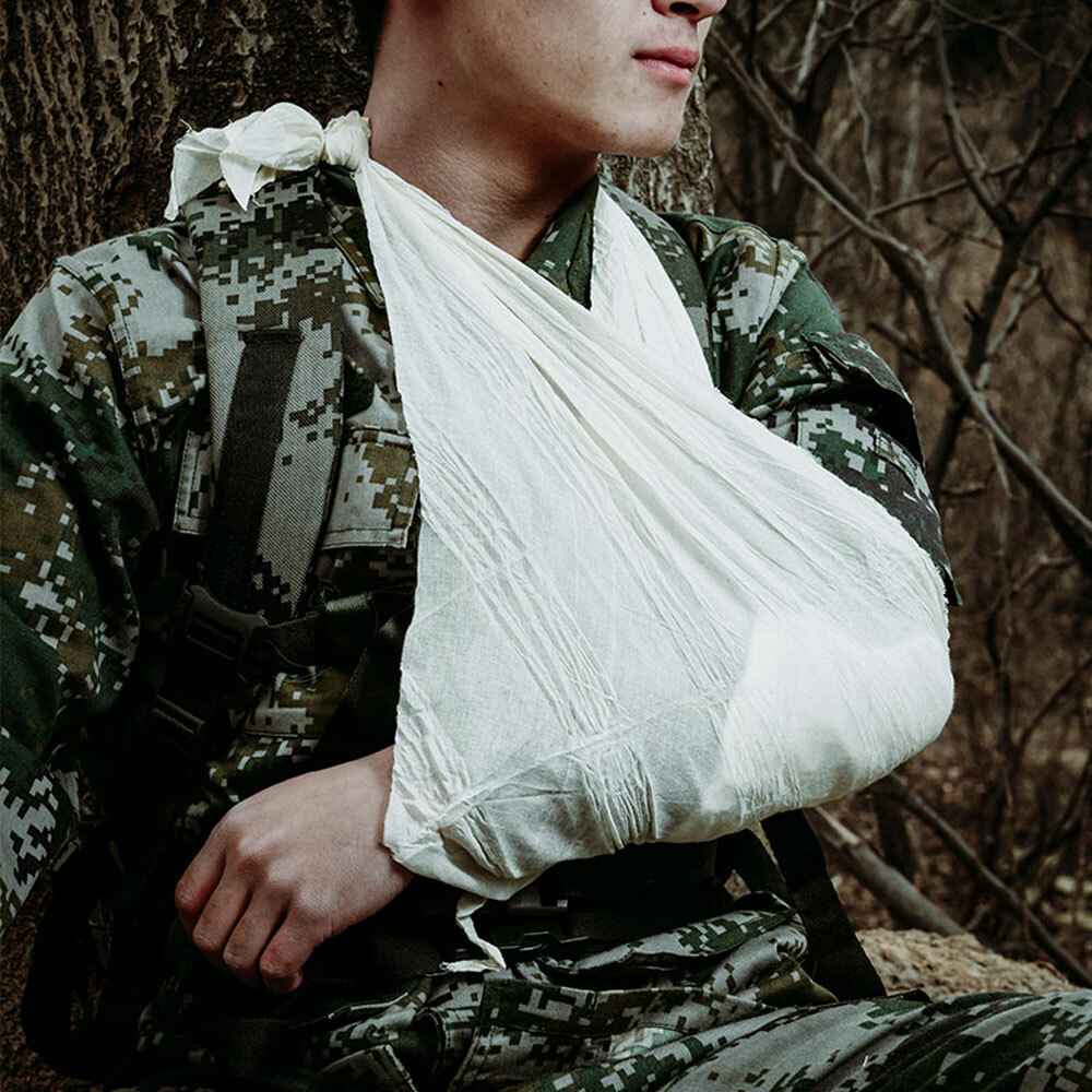 Surplus China Army Compression Sterile Triangle Towel Scarf First Aid Kit Ty82