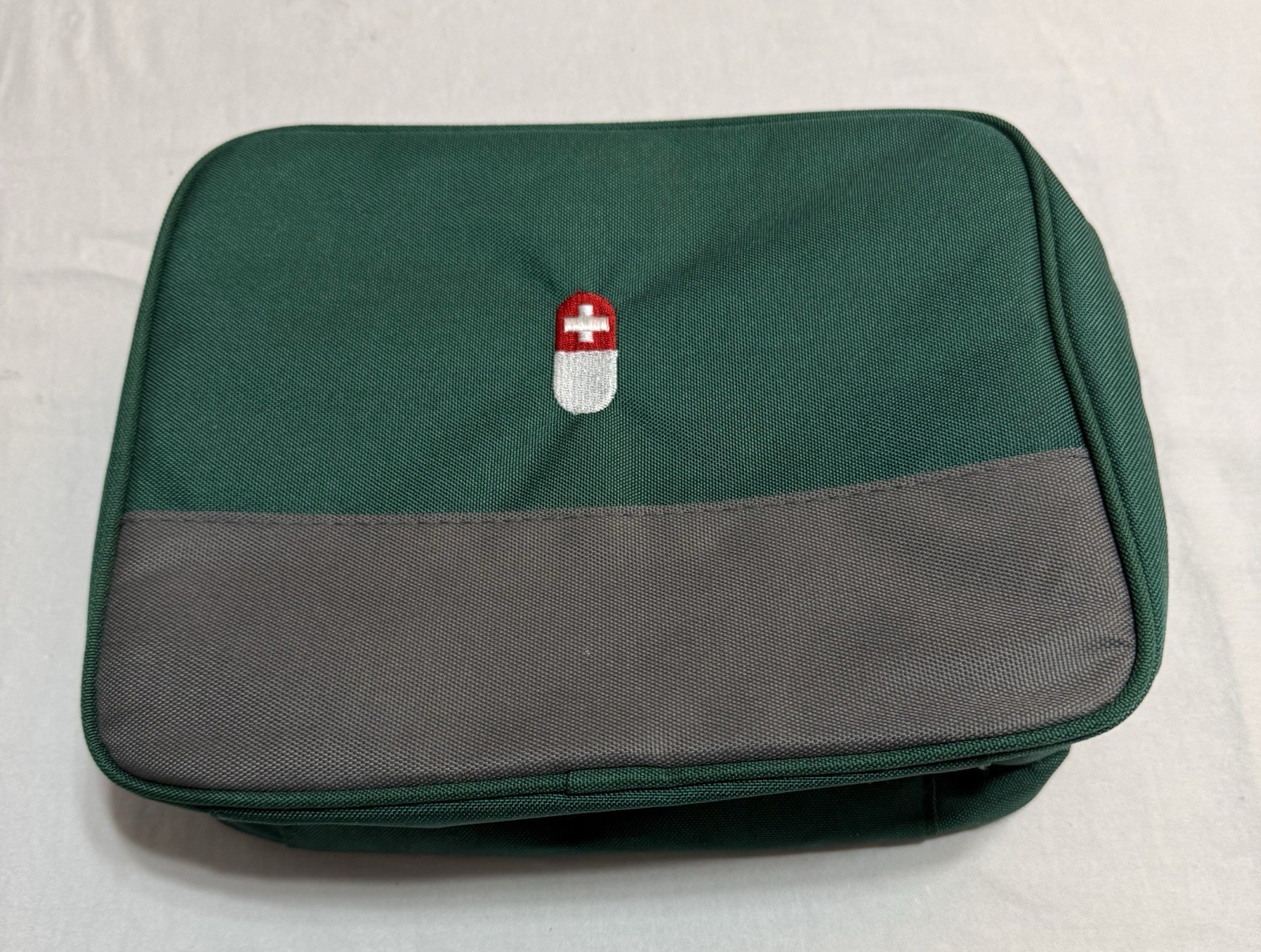 First Aide Or Medicine Bag Green with Zipper Closure Empty