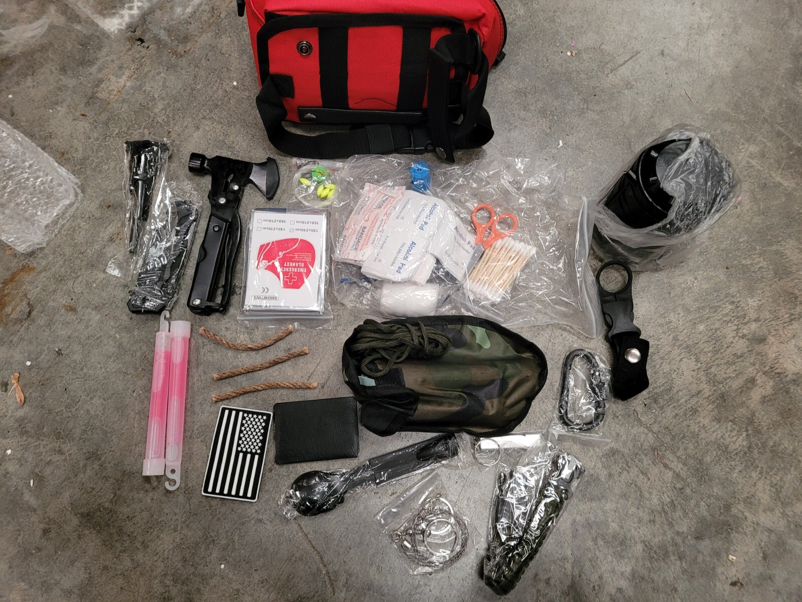 Survival First Aid Kit, 170 PCS Survival Kits,Trauma Kit