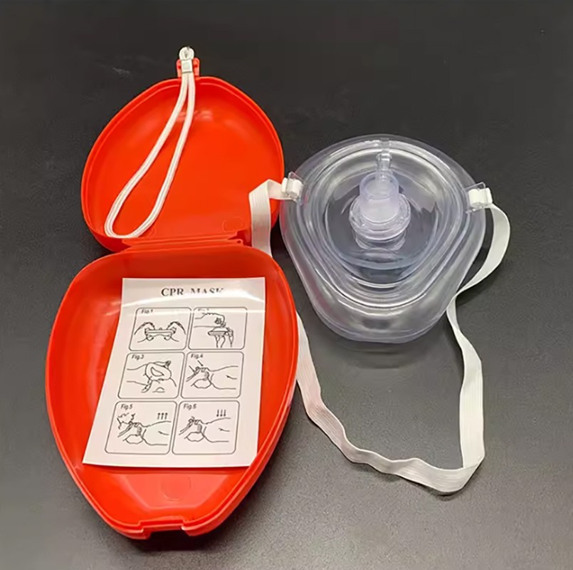1 Pcs Reuseable Pocket CPR Mask With One-Way Valve Breathing Mask Emergency
