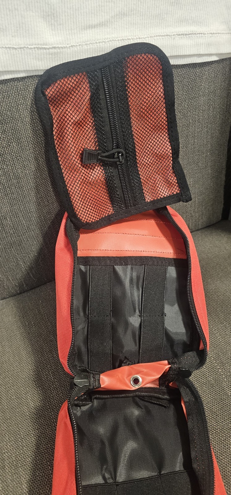 Red/Black Portable MOLLE First Aid Bag Pouch w/ Cross Patch
