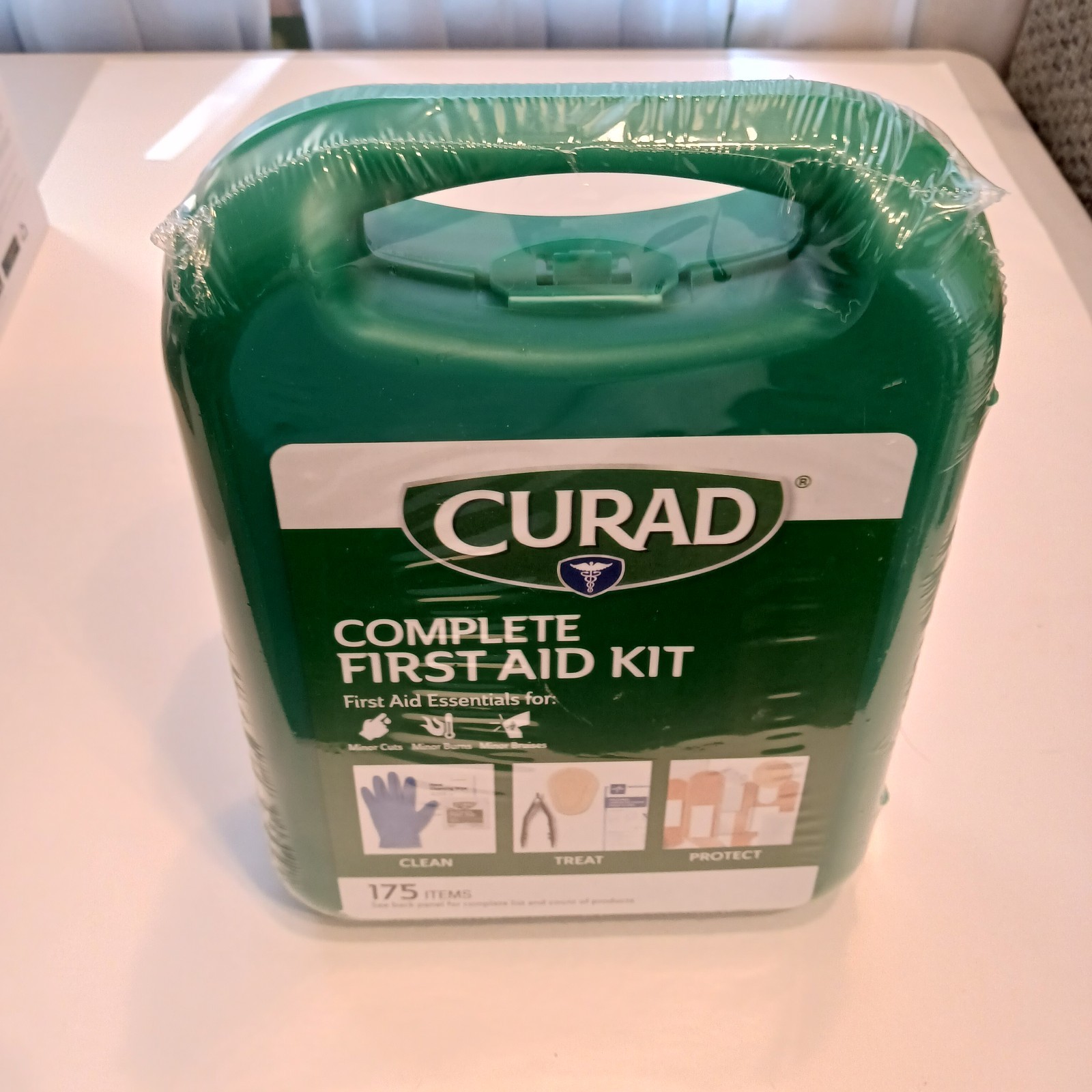 Curad Complete First Aid Kit, 175 Items in Reusable Hard Case For Cuts And Burns