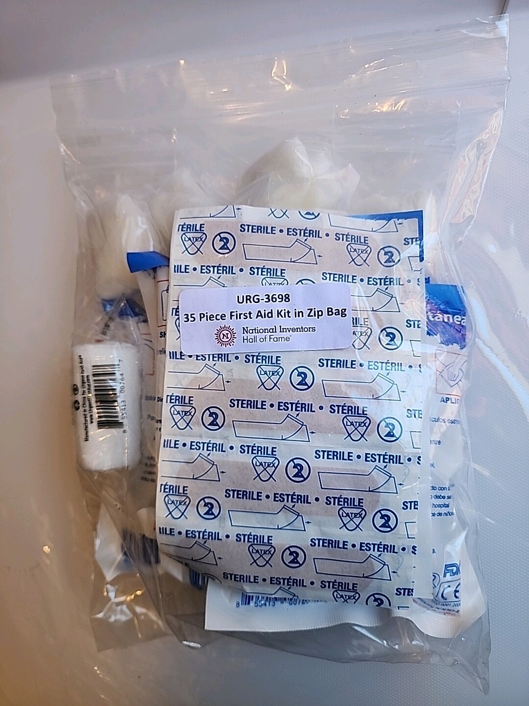 URG -3698 / 35 Piece FIrst Aid Kit in zip bag