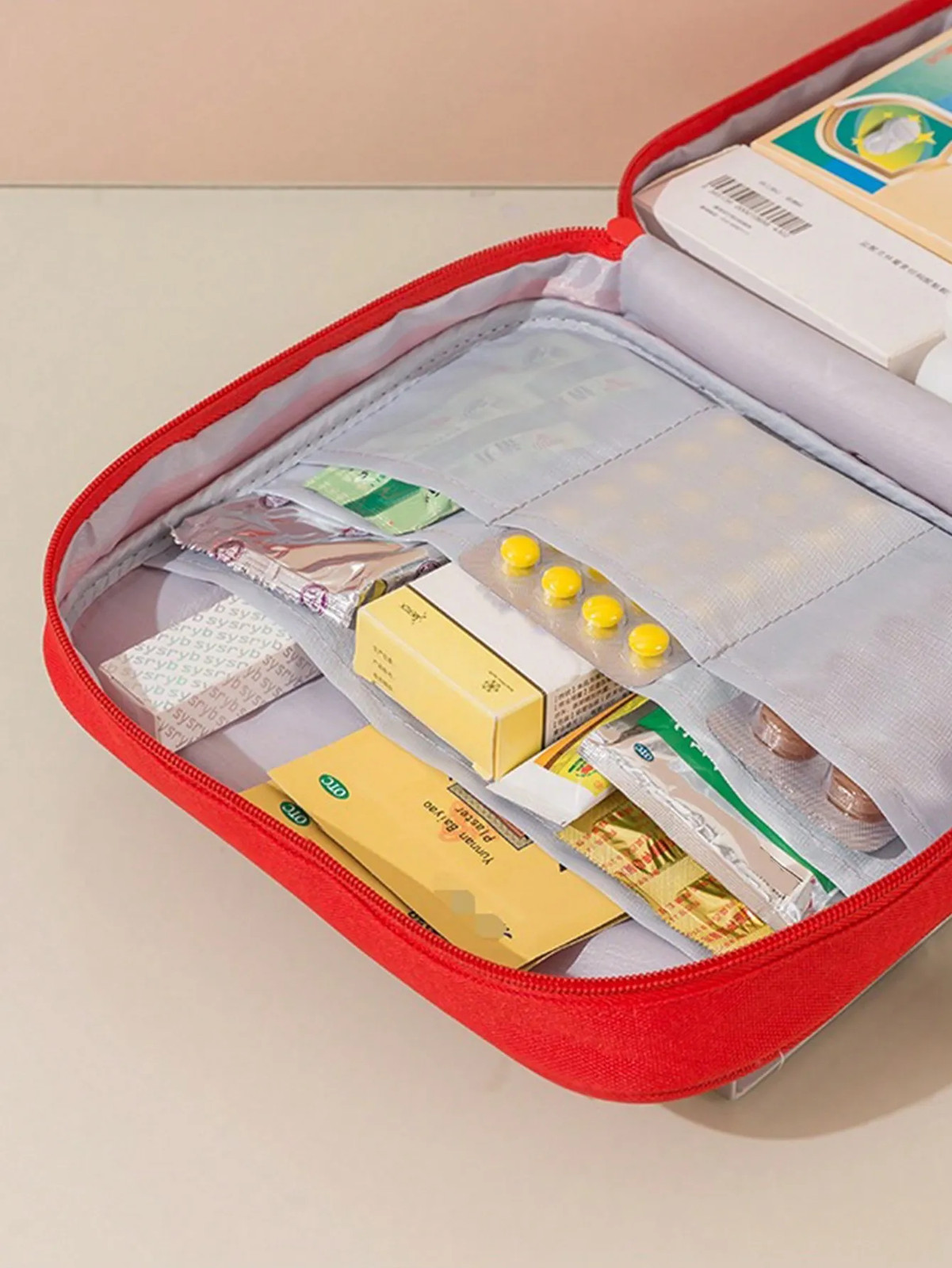 Portable Medical First Aid Kit Bag Large Capacity Home Travel Storage Bag 1pc