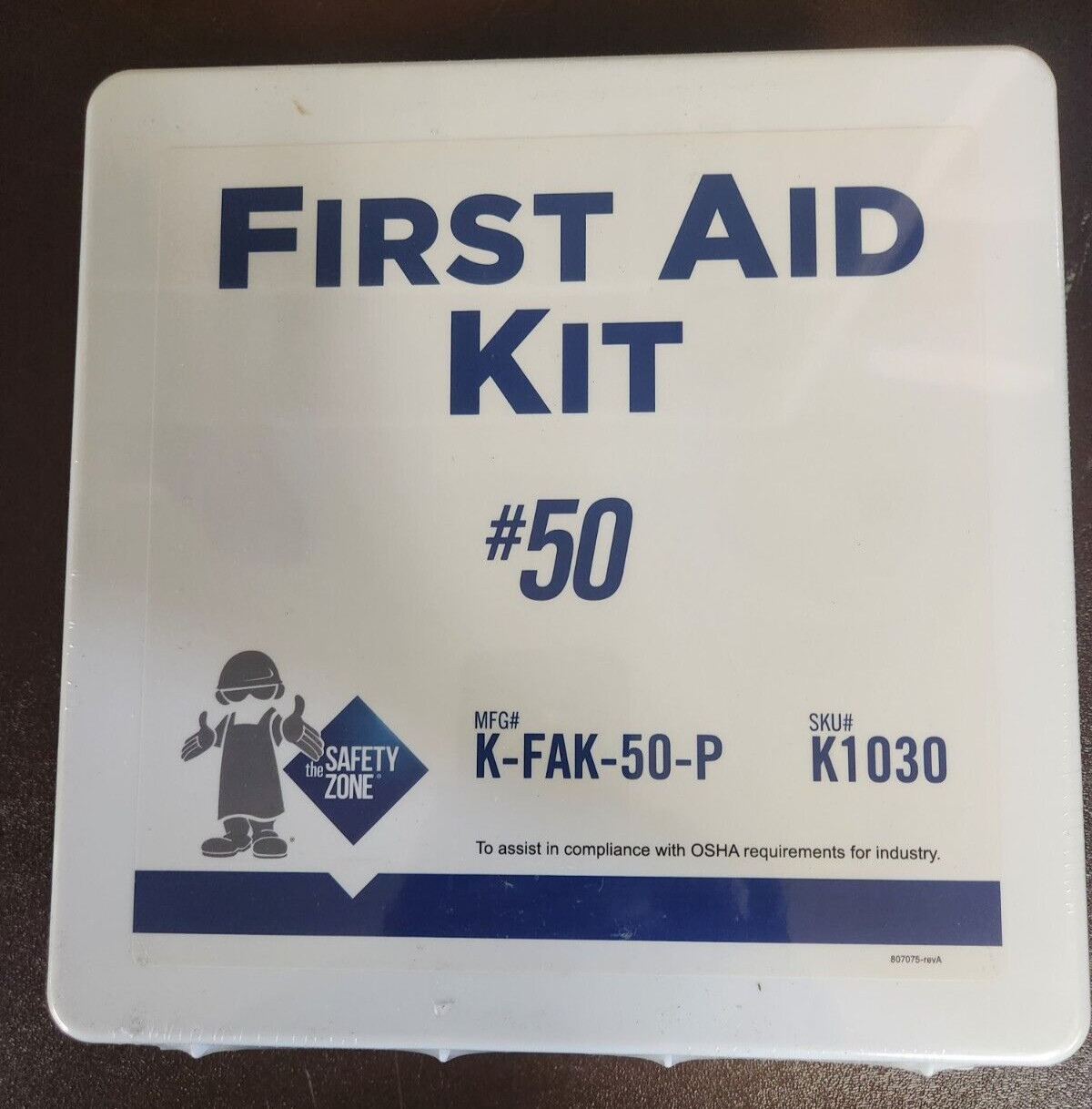 The Safety Zone 50 person Plastic First Aid Kit #50 K-FAK-50-P EXP 8-31-25 NEW!
