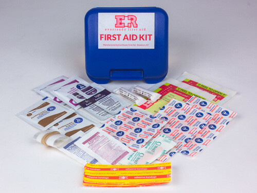 NEW Ever Ready Pocket 1st Aid First Aid Medical Kit w Plastic Carry Storage Case
