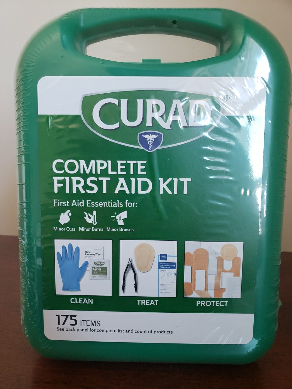 Curad Complete First Aid Kit in Durable Hard Plastic Carrying Case *175 ct NEW