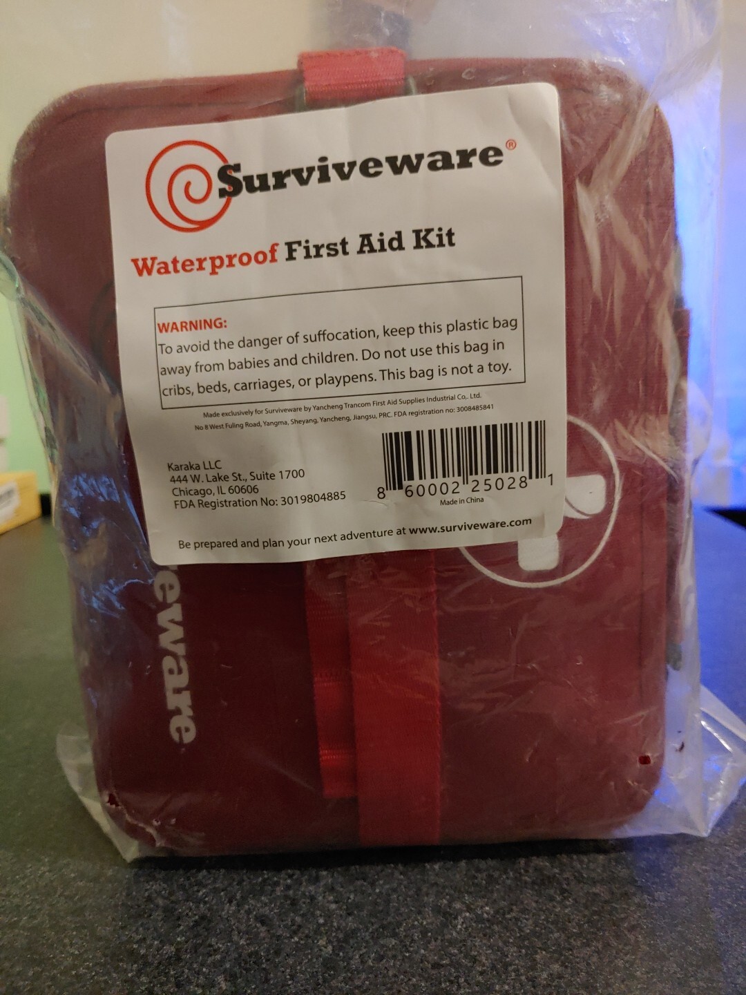 Surviveware Waterproof Premium First Aid Kit Large 200pcs