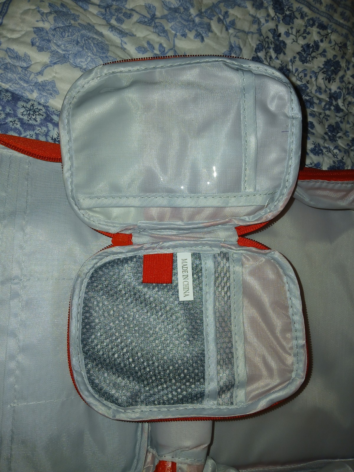 Travel/home Red &white 1st Aid Zippered Bag W/mini Bag 8x9x2" Empty Mini 5×5"