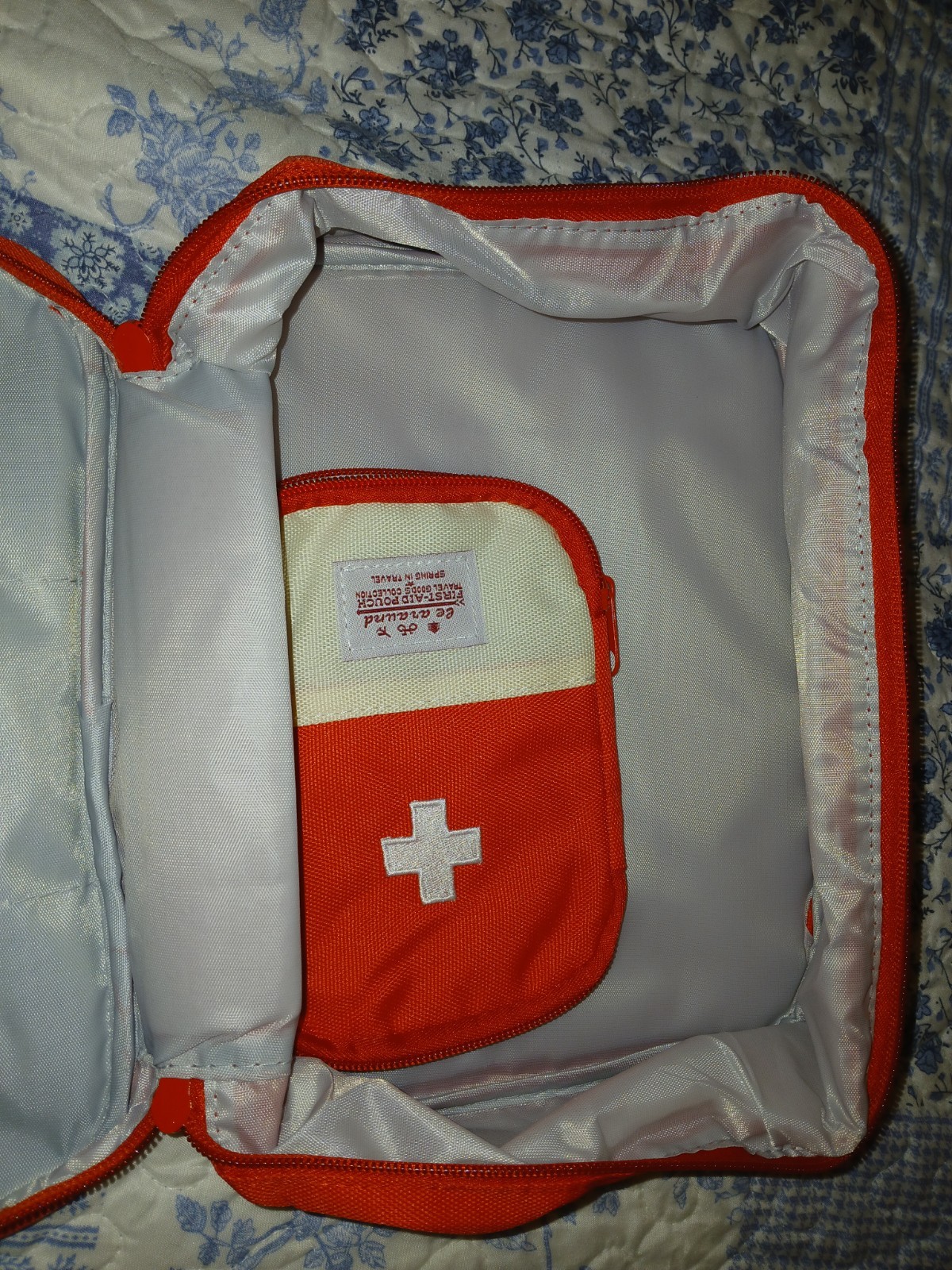 Travel/home Red &white 1st Aid Zippered Bag W/mini Bag 8x9x2" Empty Mini 5×5"
