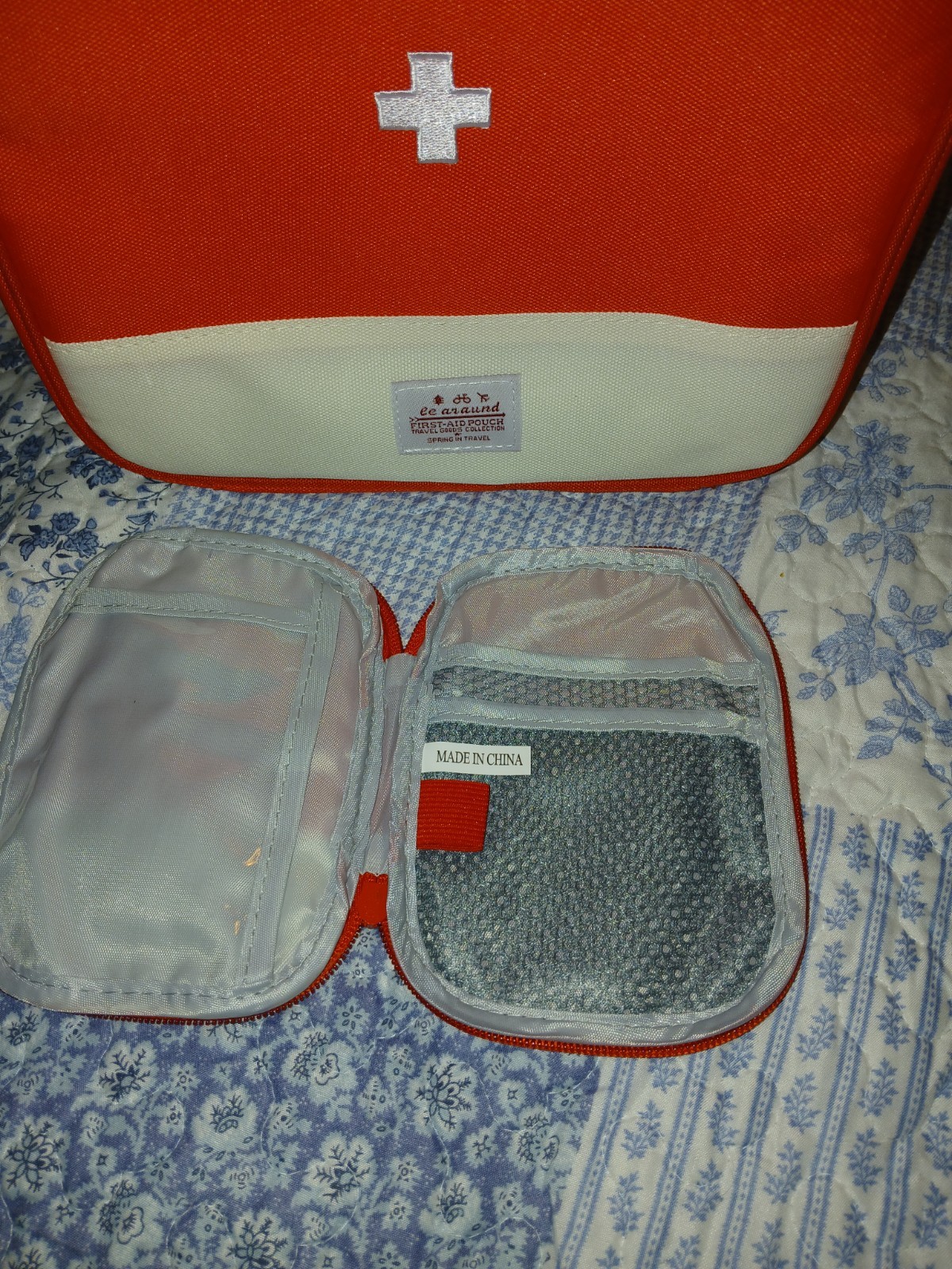 Travel/home Red &white 1st Aid Zippered Bag W/mini Bag 8x9x2" Empty Mini 5×5"