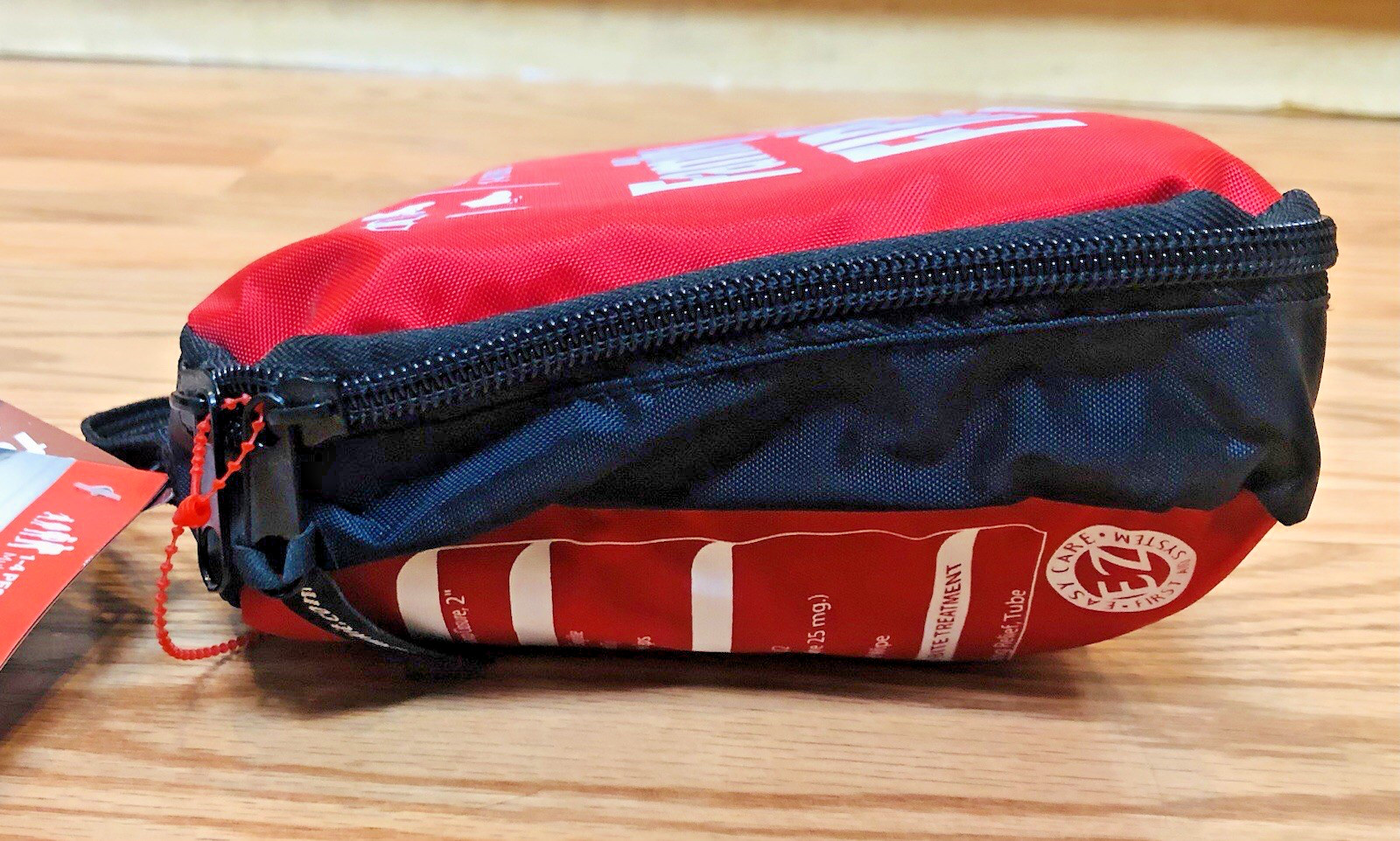 Adventure Medical Kits Family First Aid Medical Kit 1-4 People Multiple Days NOS
