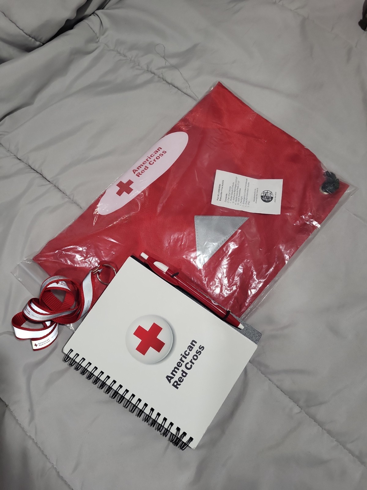 American Red Cross babysitter First Aid Kit, 32 Pc, ++ ARC