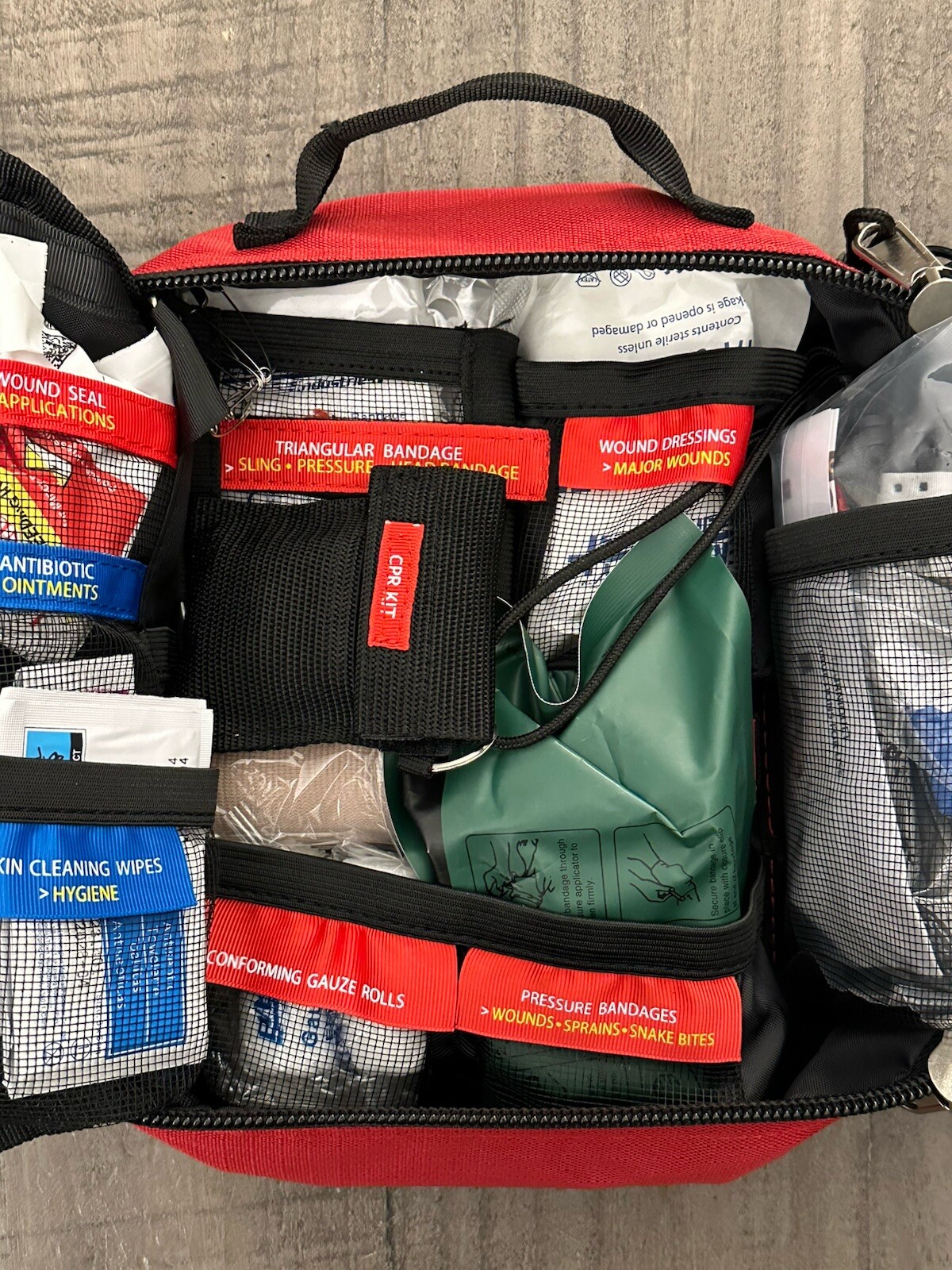 200 Piece Ever-Ready Industries All Purpose First Aid Kit, Expiry 03/26 For Home