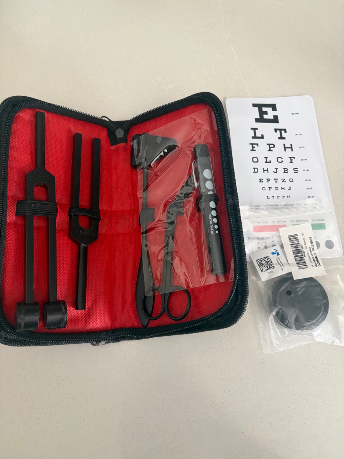 Nursing Medical School tool kit – tuning fork, reflex hamner, pen light, shears