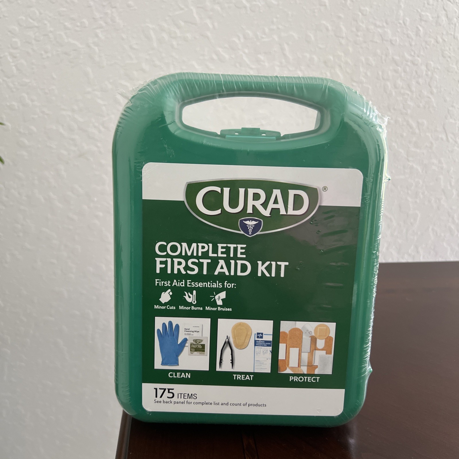 CURAD Complete First Aid Kit Hard Case 175 Pieces Hurricane Supplies NEW Sealed