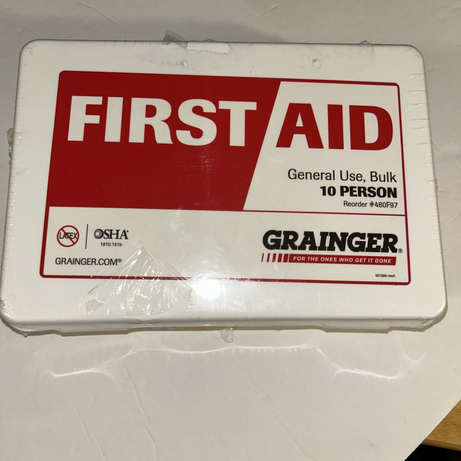 Grainger 10 Person First Aid Kit-General Use . New In Plastic