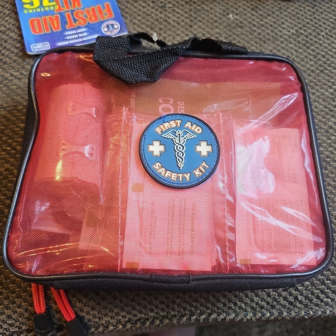 MULTI PURPOSE FIRST AID KIT GREAT TO KEEP IN THE CAR