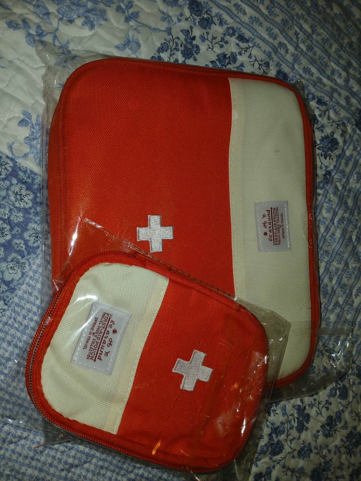 Travel/home Red &white 1st Aid Zippered Bag W/mini Bag 8x9x2" Empty Mini 5×5"