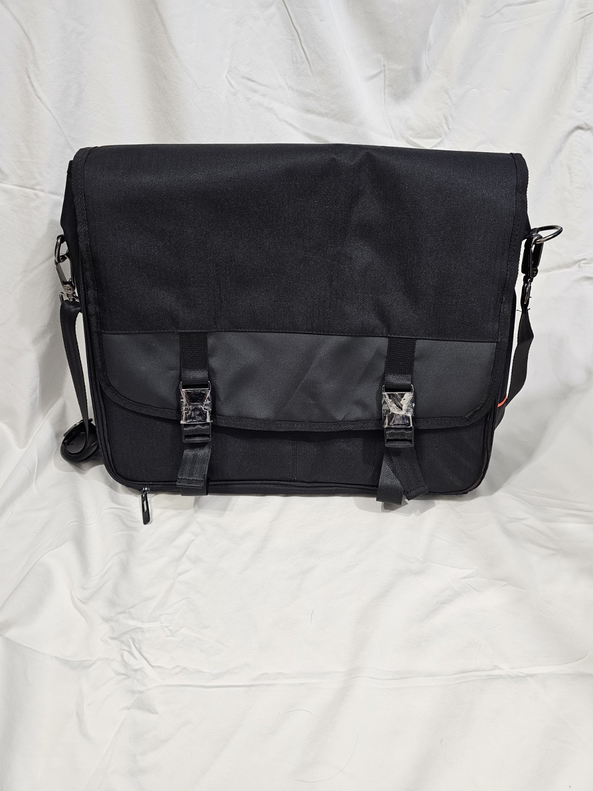 FIRST RESPONDER BAG – NEW WITHOUT TAGS
