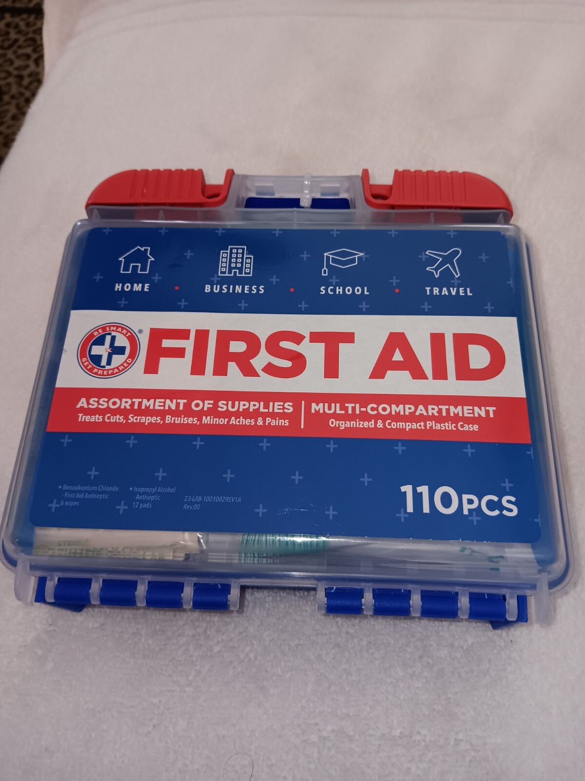 FIRST AID KIT BANDAGES TAPE GAUZE PADS SPLINT GLOVES GUIDE 110 ITEMS IN CASE NIP