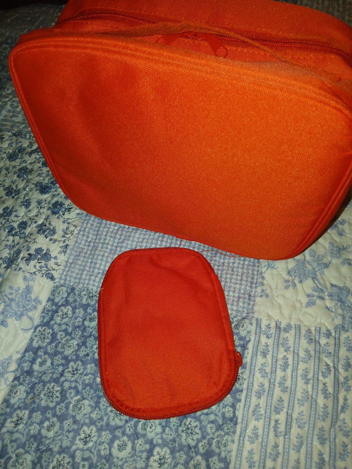 Travel/home Red &white 1st Aid Zippered Bag W/mini Bag 8x9x2" Empty Mini 5×5"