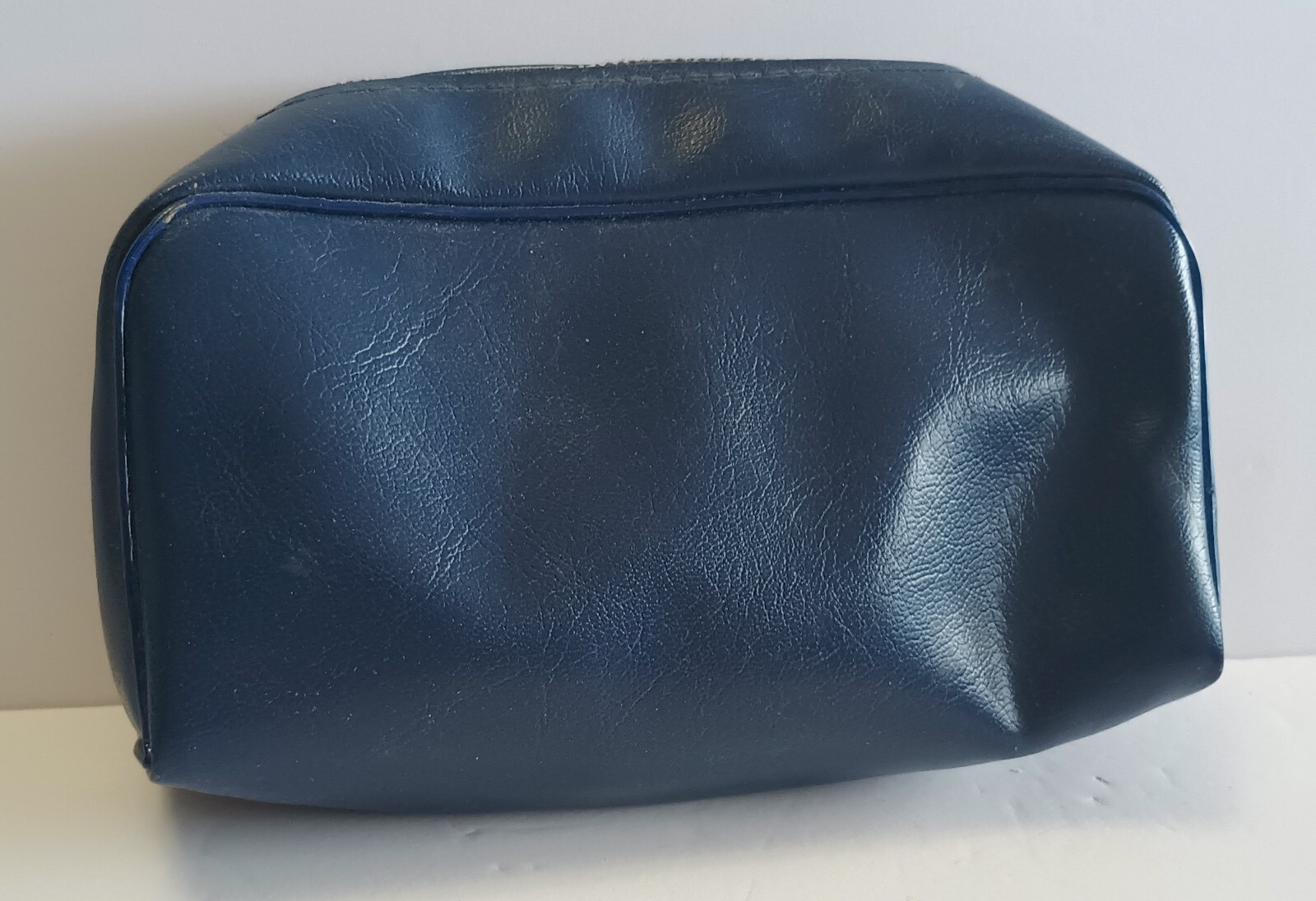 Vintage Labtron Medical Equipment Bag Dark Blue Vinyl Zipper 2 x 5 x 7 NOS