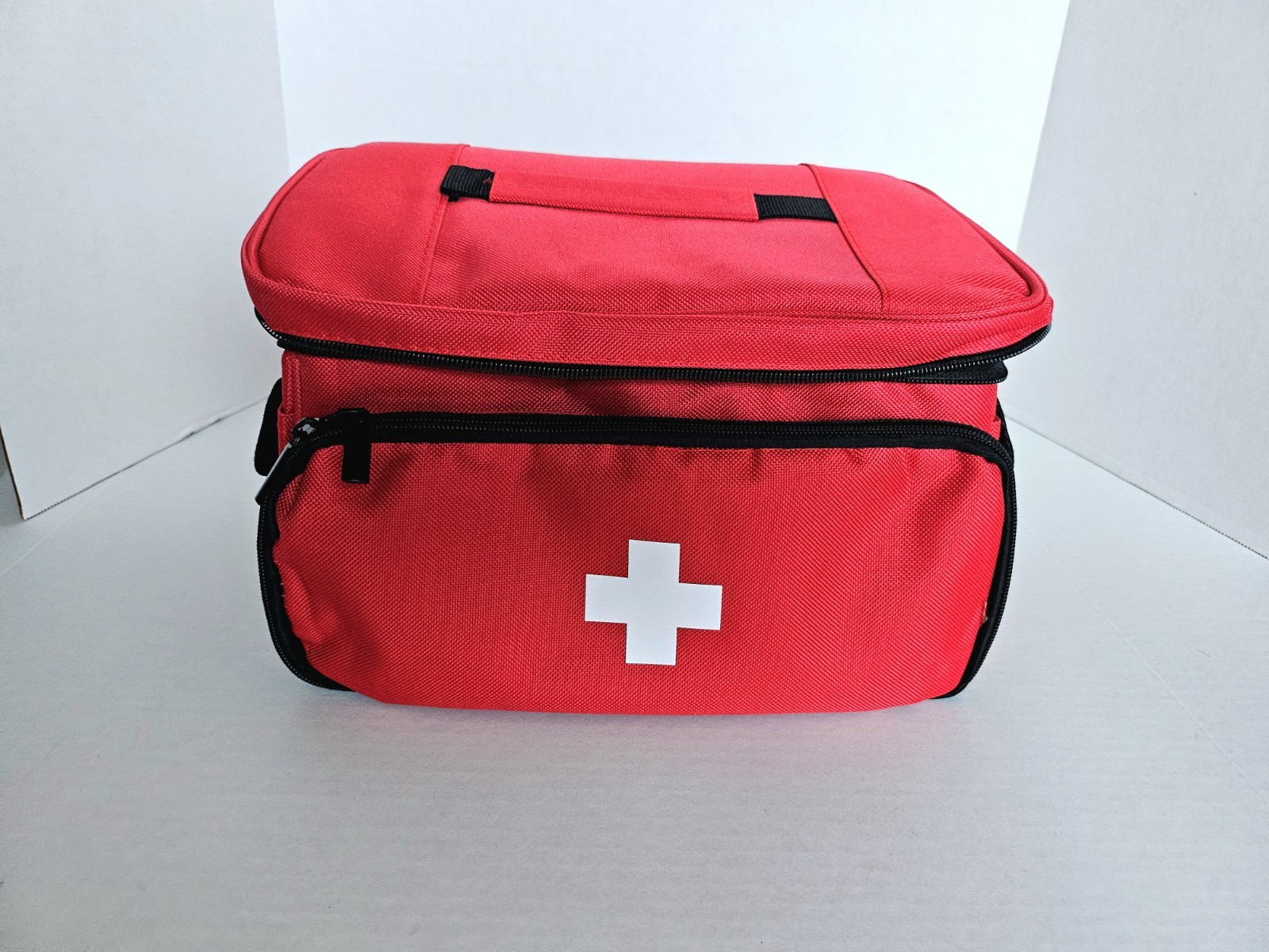 First Aid Box Medicine Storage Bag Empty, Family , Pill Box / Bag. Red . New