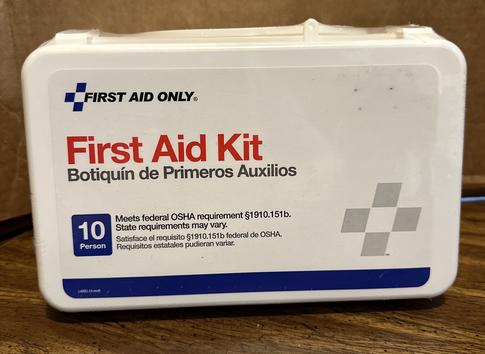 First Aid Only 10 Person First Aid Kit, Weatherproof Plastic Case 57 piece OSHA