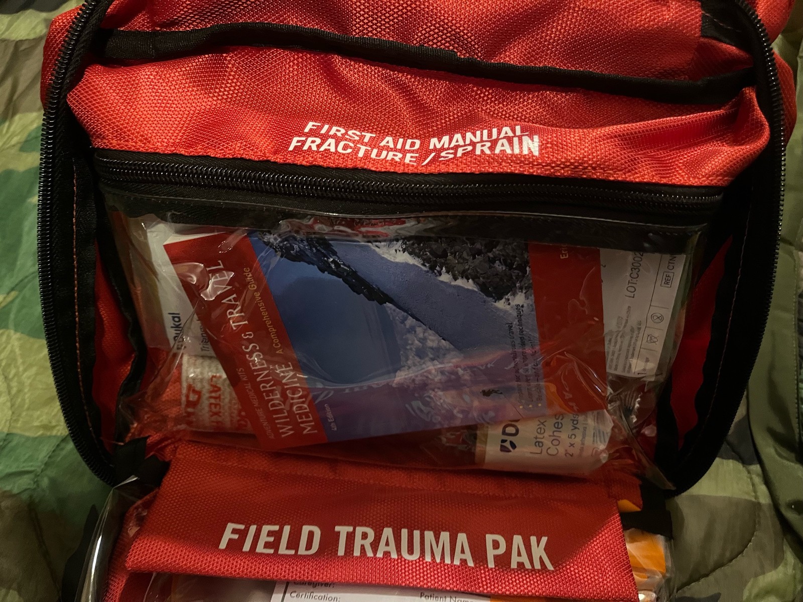 Adventure Medical Kit Sportsman 400 First Aid Kit "Grizzly"