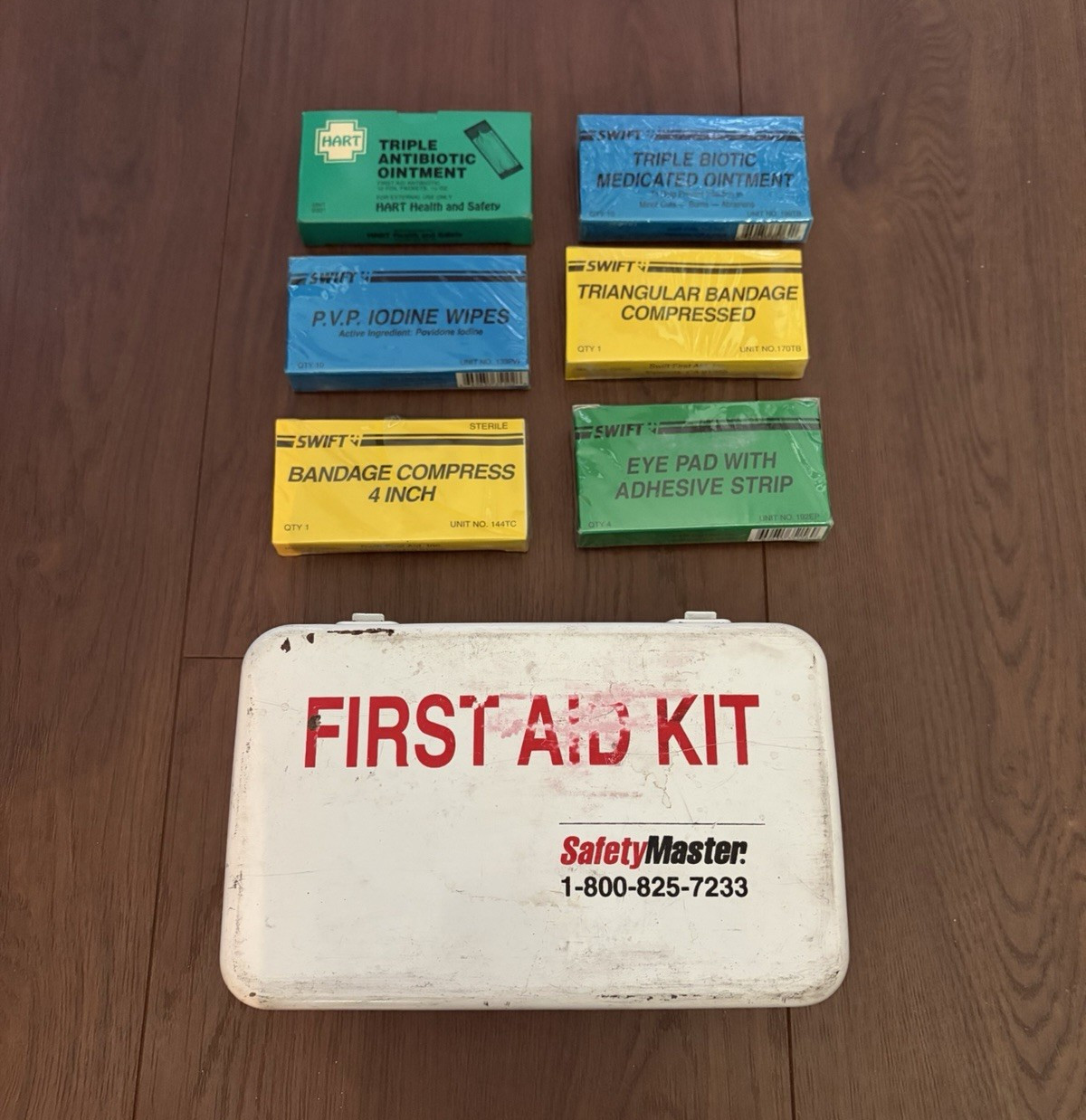 SafetyMaster Metal Wall Mount First Aid Kit White w/ Cold Pack