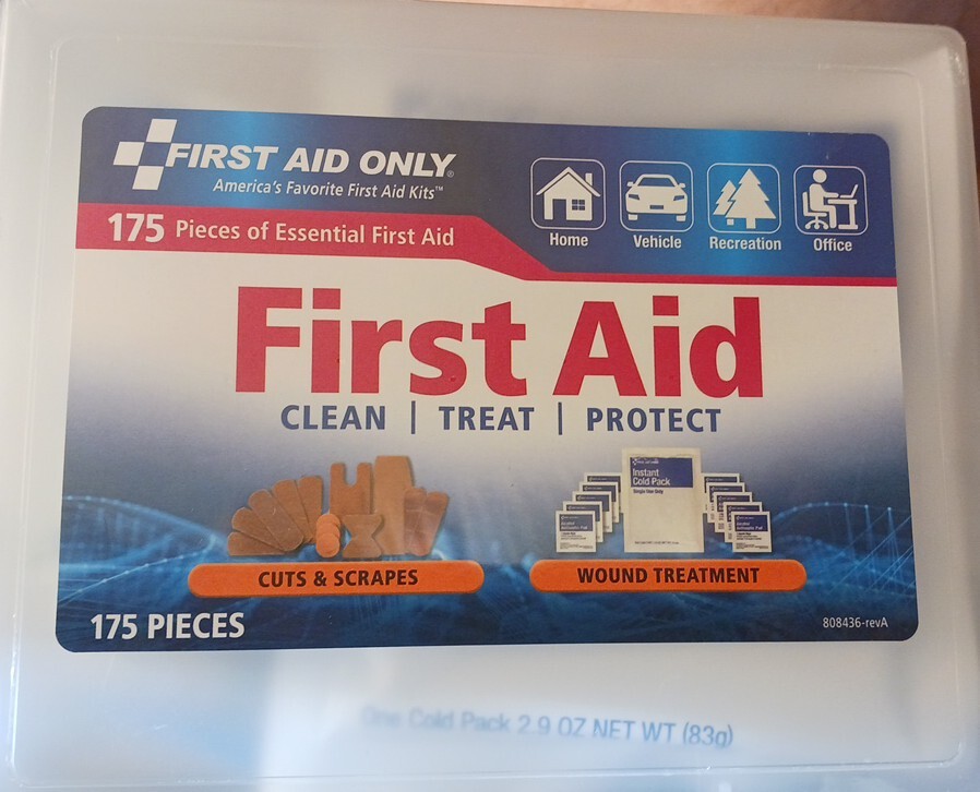 Sealed First Aid Only 59695 Clean & Protect Everyday Emergency First Aid Kit