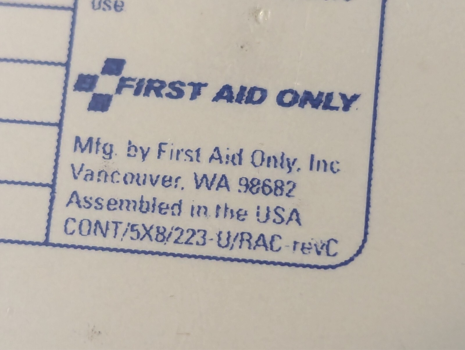 First Aid Only First-Aid Kit 94 Pieces 223-U-RAC exp: 09/2027