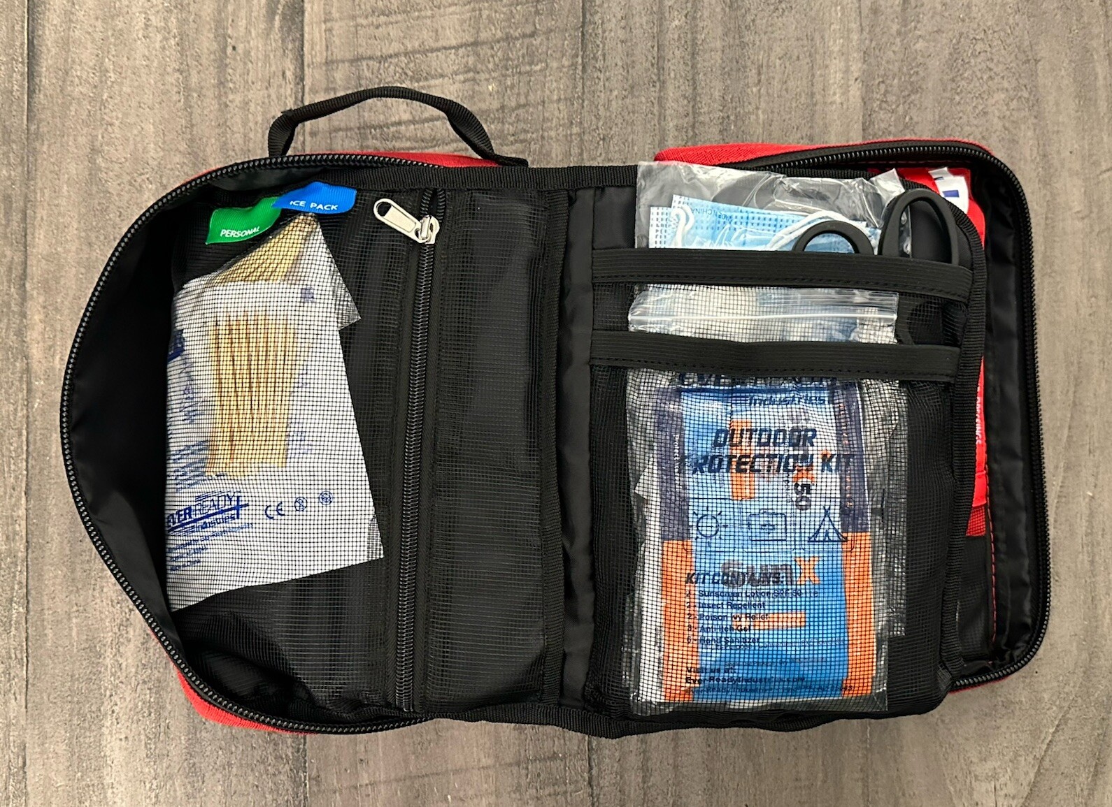 200 Piece Ever-Ready Industries All Purpose First Aid Kit, Expiry 03/26 For Home