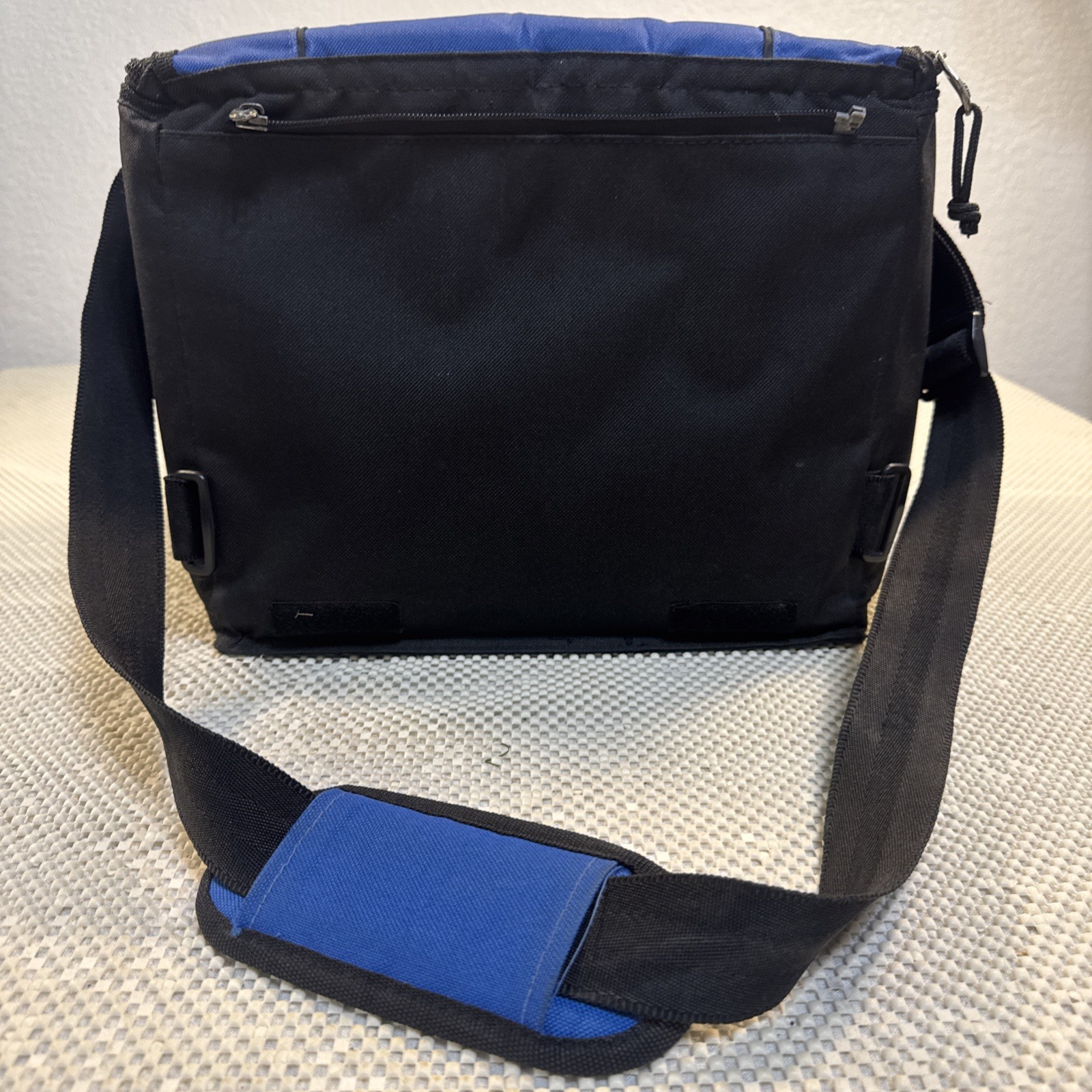 OhioHealth Blue Insulated Medical Transport Bag Cooler Tote Zippered Pocket